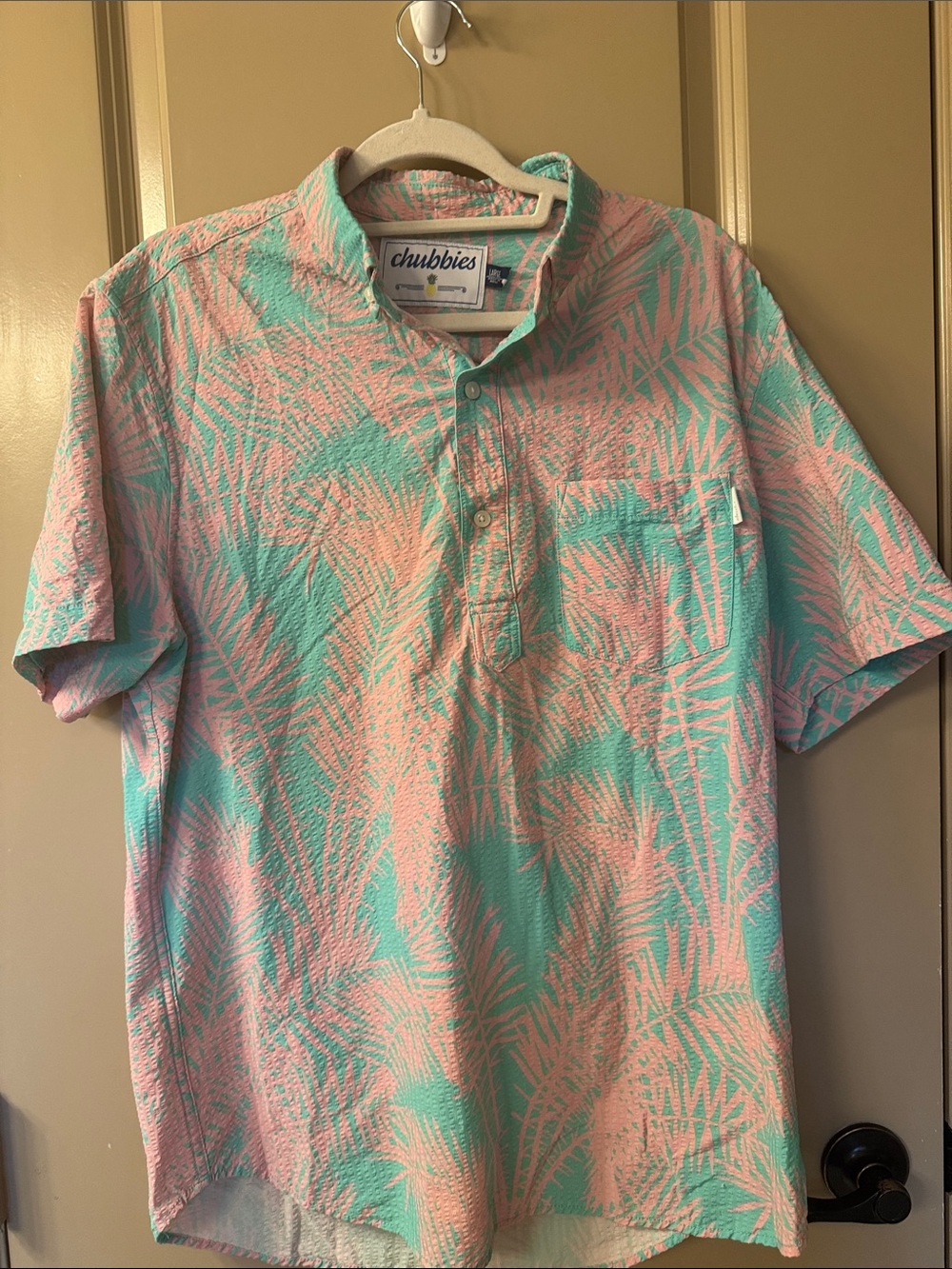 chubbies Teal & Pink Palm-Print Short Sleeve Button-Down Shirt